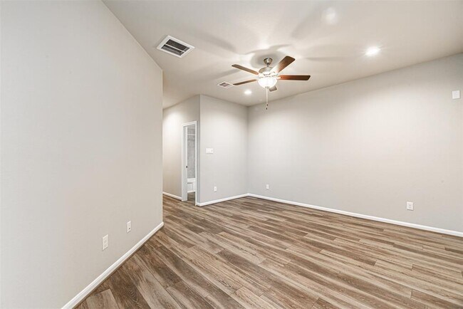 Building Photo - 16211 Northern Cardinal Ln