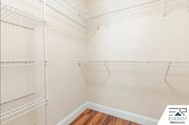 Building Photo - 28 Powder Horn Dr