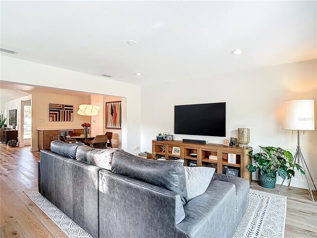 Building Photo - 4711 W Estrella St