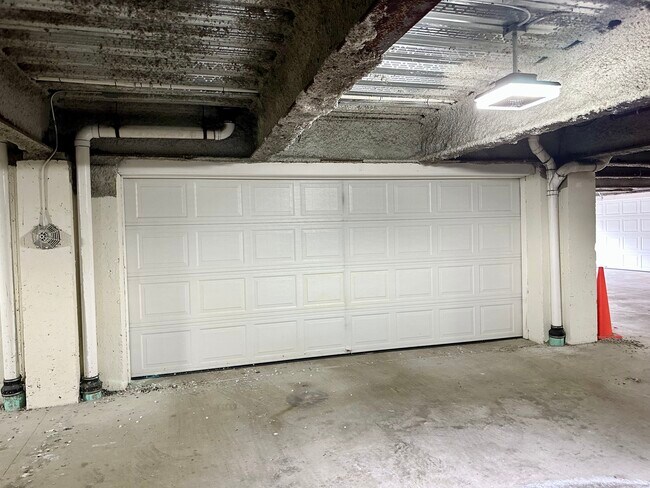 Building Photo - 14 Haviland St