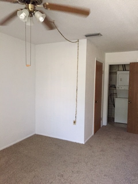 Building Photo - 55+, quaint 2/1 in a great community locat...