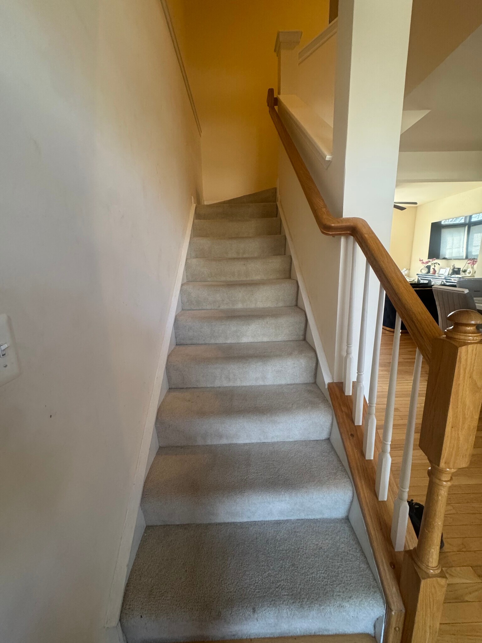 Building Photo - 2112 Lockwood Dr