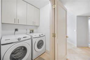 Building Photo - Collins Avenue, Sunny Isles Beach, FL 33160 - 3 BR 3 BA condo