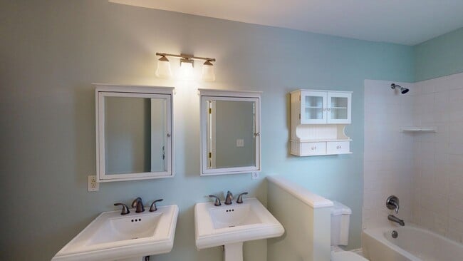 Building Photo - Rare Rental with Private Pool in the Heart of Charlotte