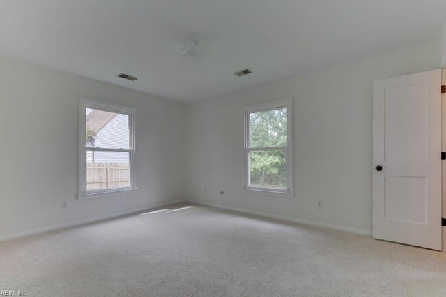 Building Photo - 2637 N Elizabeth Harbor Dr