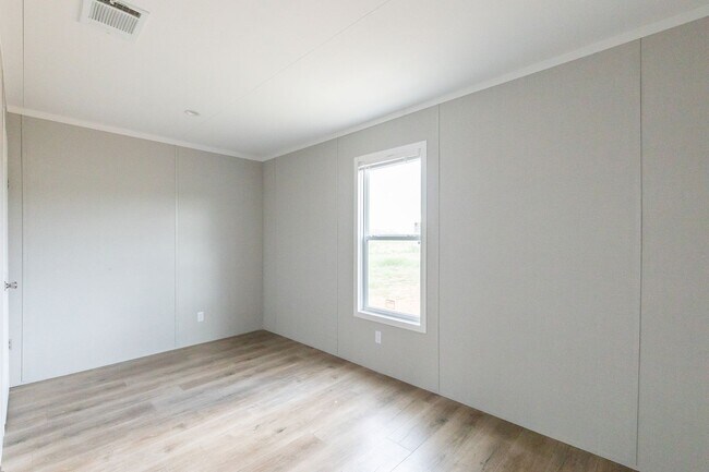 Building Photo - 178 Meadow Ln