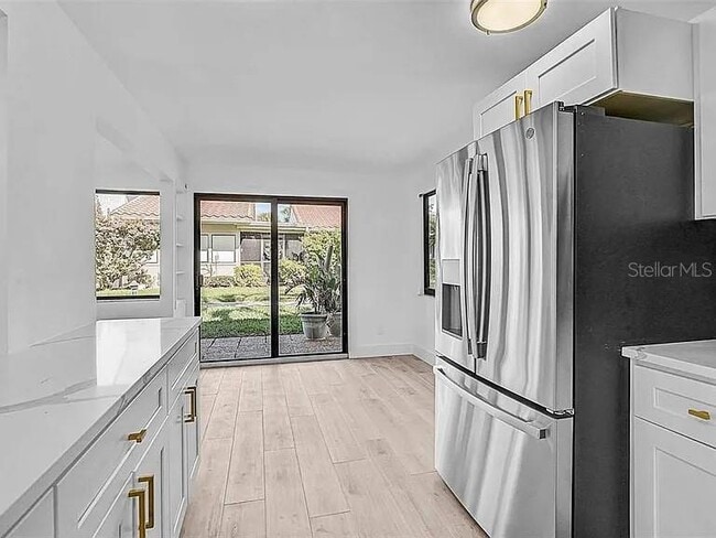 Building Photo - 500 Park Blvd S