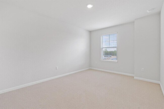 Building Photo - 7916 Andravida Dr