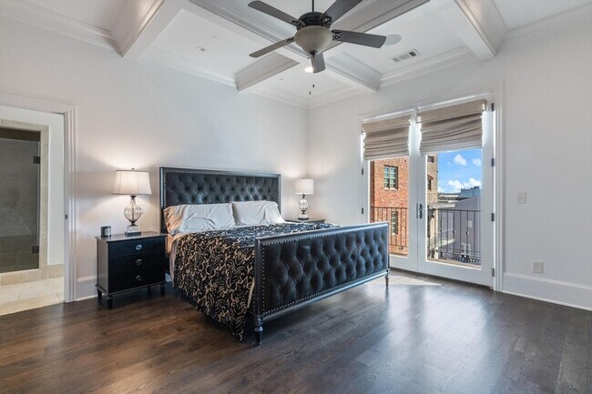 Building Photo - 3127 Parthenon Ave