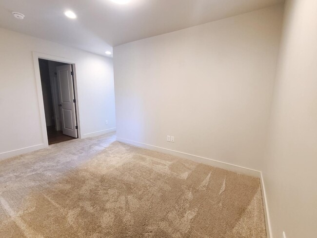 Building Photo - 12296 Curtis Ct