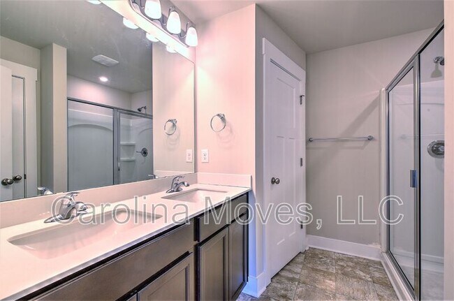 Building Photo - 251 Keaton Ct