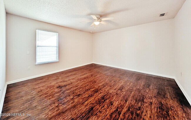 Building Photo - 10850 Wahine Dr N