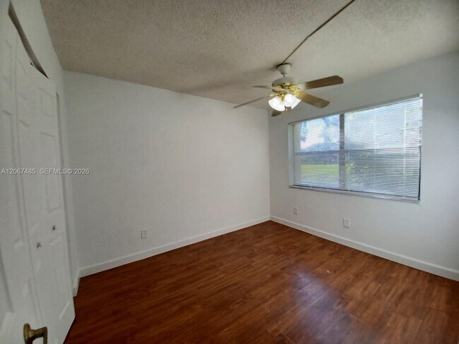 Building Photo - 11120 Royal Palm Blvd