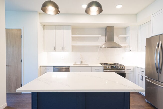 Interior Photo - Verso