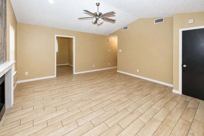 Building Photo - Charming Corner Lot Retreat: 3-Bedroom Haven in Killeen!