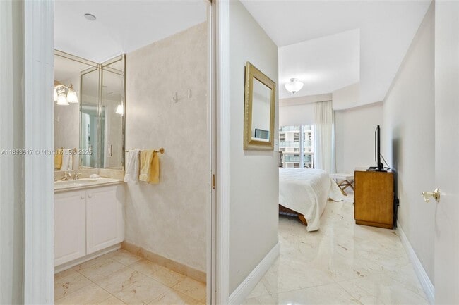 Building Photo - 9559 Collins Ave