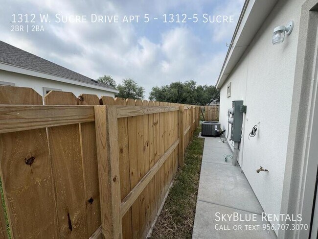 Building Photo - 1312 W Sucre Dr