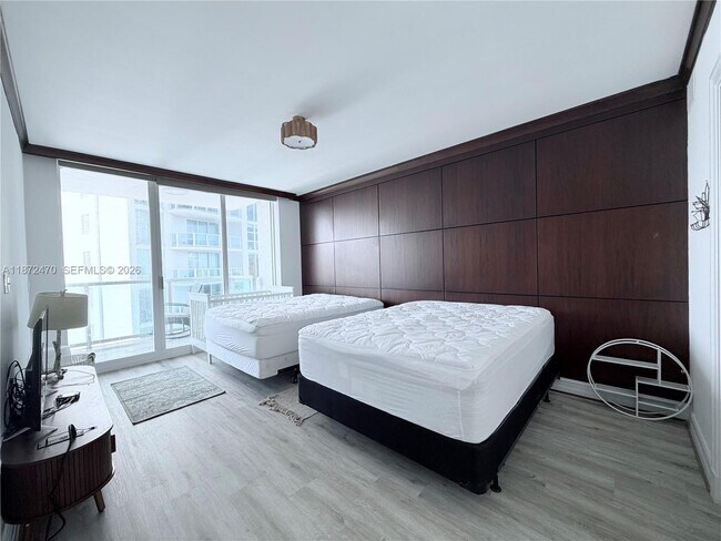 Building Photo - 3201 NE 183rd St