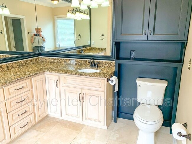 Building Photo - 8011 Dancing Fern Trail