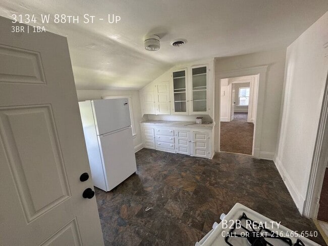 Building Photo - 3134 W 88th St