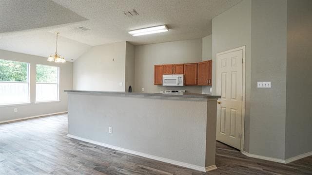 Building Photo - 1036 Hampton Dr