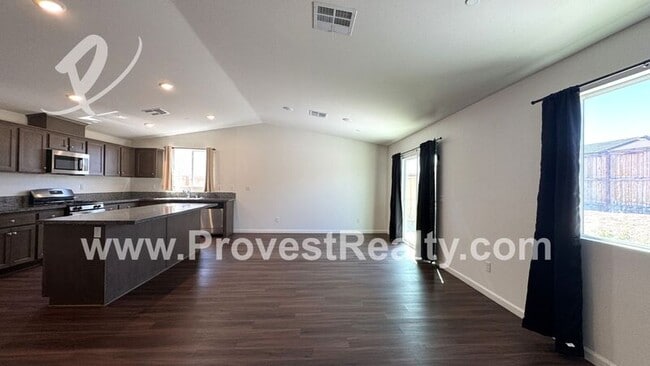 Building Photo - 11377 Bellevue St