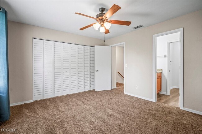 Building Photo - 6156 Lakefront Dr