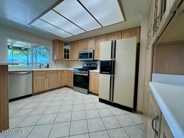 Building Photo - 5927 Dovetail Dr