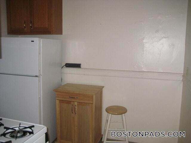 Building Photo - 137 Park Dr