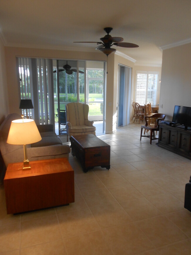 Living Room - 6940 Prosperity Cir