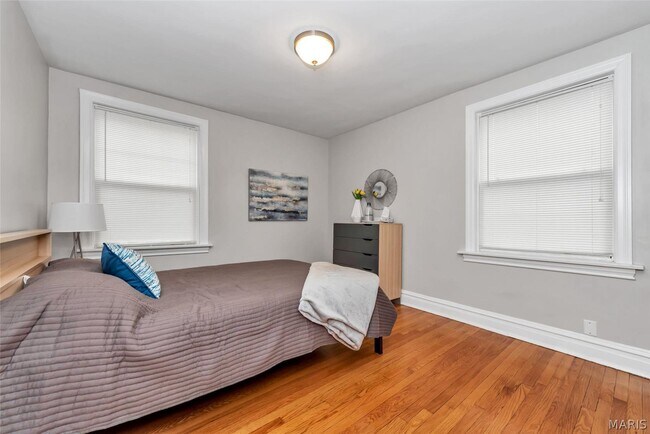 Building Photo - 7557 Buckingham Dr