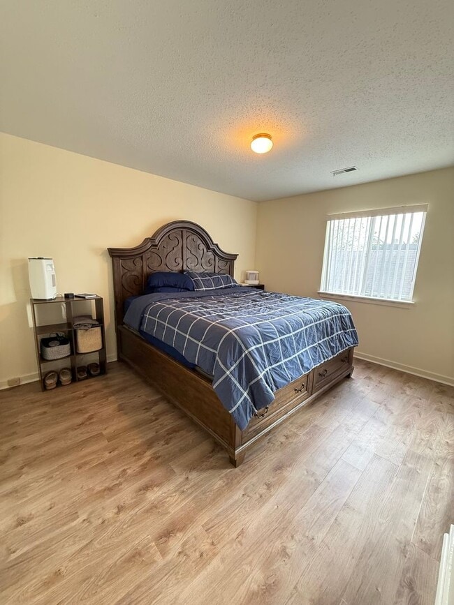 Building Photo - Peppertree