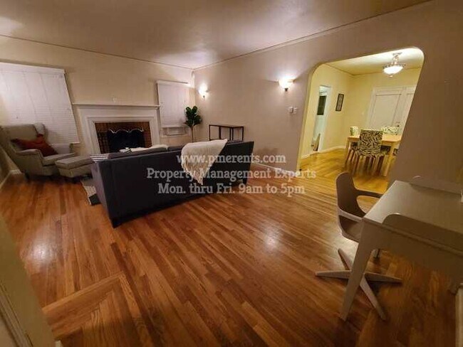Building Photo - 1528 S Tuxedo Ave