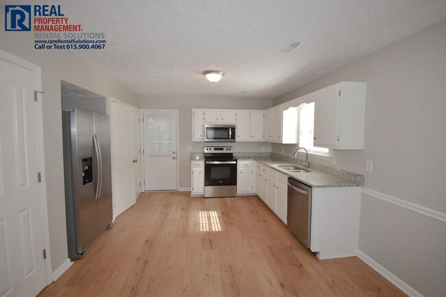 Building Photo - Adorable 3bd 2 ba home with washer/dryer included!