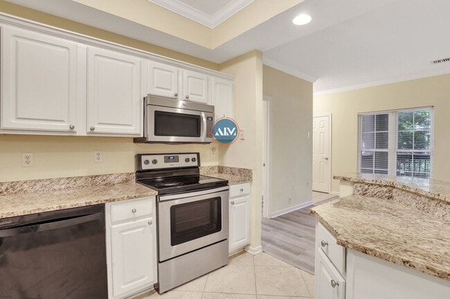 Building Photo - Live the Lowcountry Lifestyle in Comfort a...