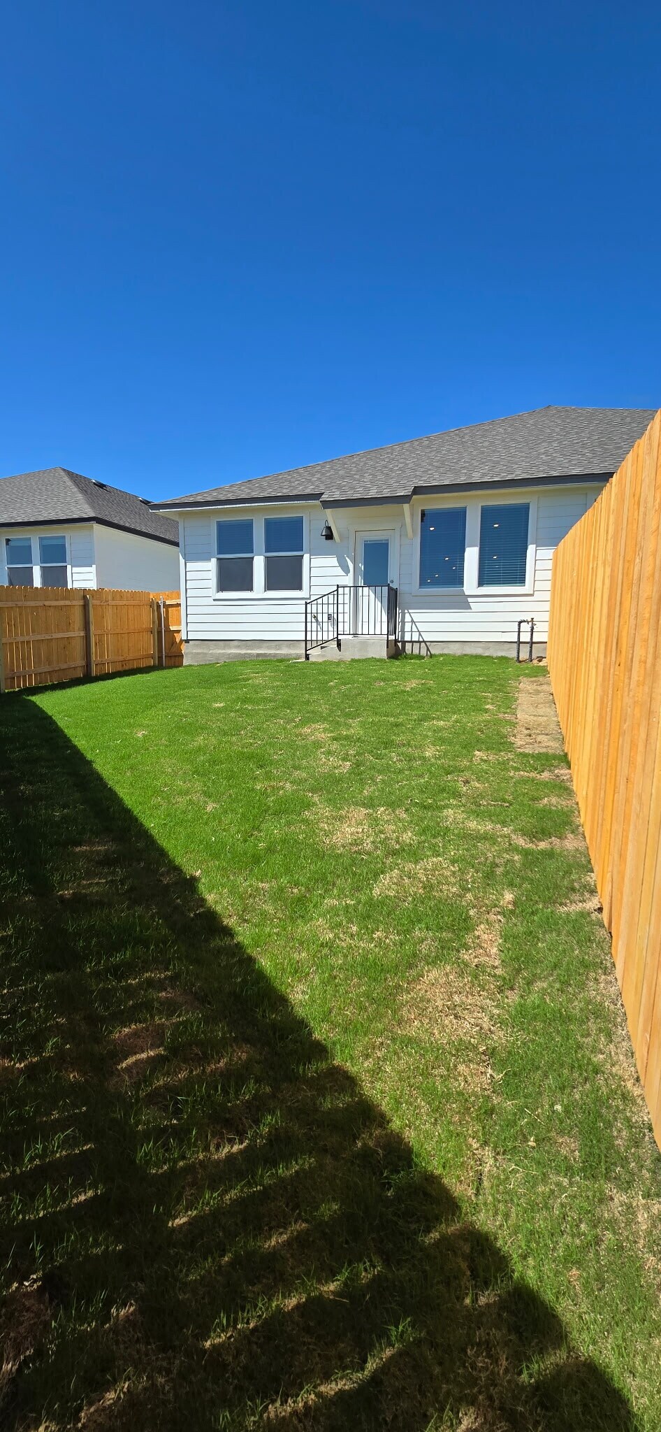 Building Photo - 1123 Stone Vly Rd