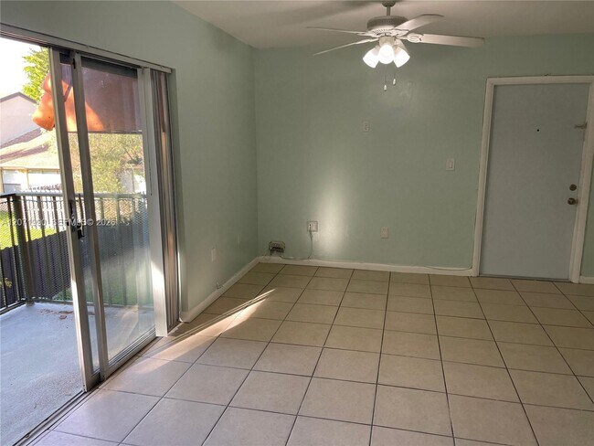 Building Photo - 6821 SW 129th Ave