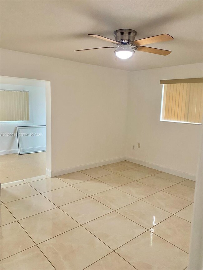 Building Photo - 12 Andros Rd