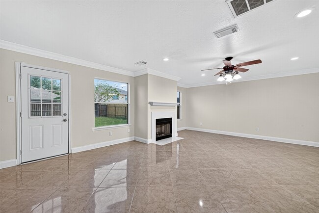 Building Photo - 2219 Mountshire Dr