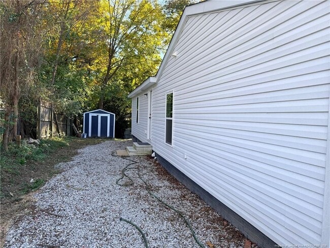 Building Photo - 6025 Elstree Pl