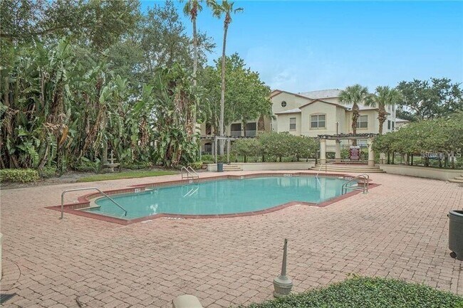 Building Photo - 822 Camargo Way