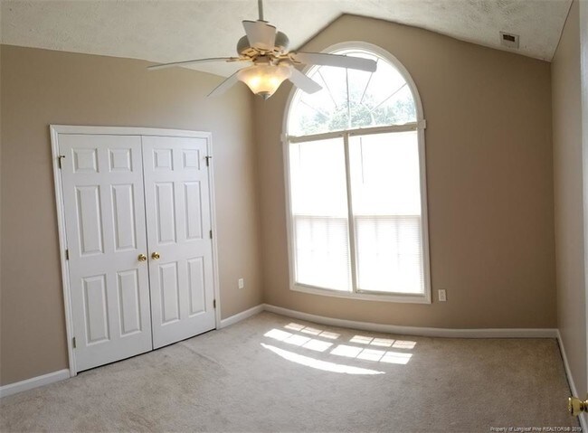 Building Photo - 210 Longleaf Pines Dr