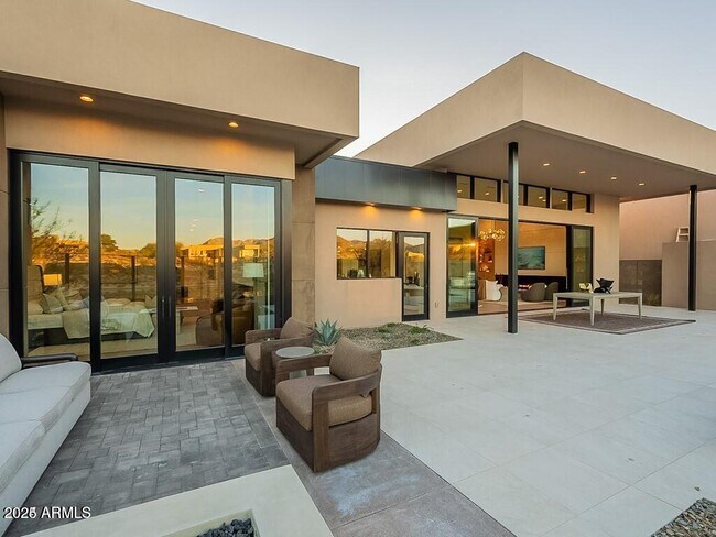 Building Photo - 37200 N Cave Creek Rd