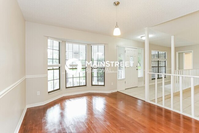 Building Photo - 4 Bedroom Pet-Friendly Home in FLEMING ISLAND, FL with Main Street Renewal