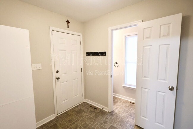 Building Photo - 15831 Haggis Dr