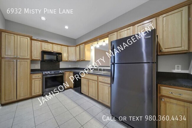 Building Photo - 6932 Misty Pine Ln