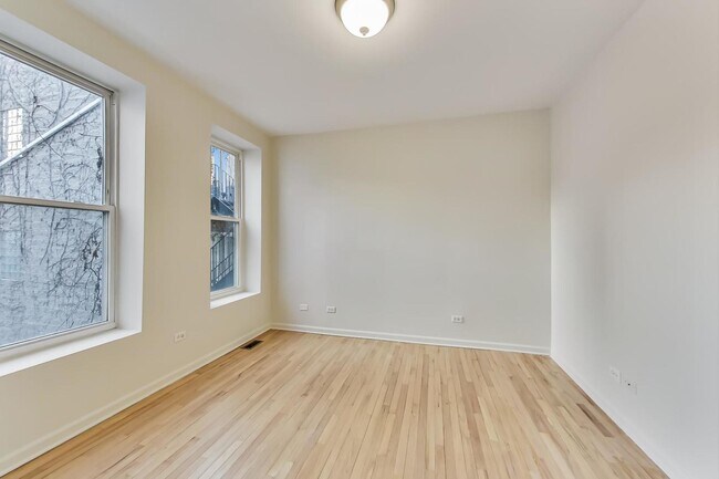 Building Photo - 1519 N Hudson Ave