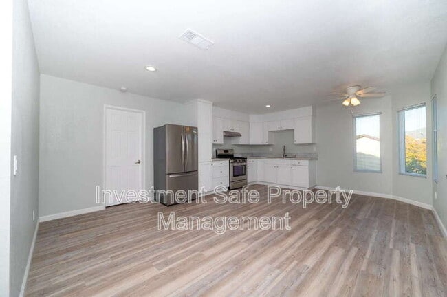 Building Photo - 9997 Javelin Way