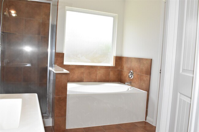 Building Photo - 20206 Sweet Magnolia Pl