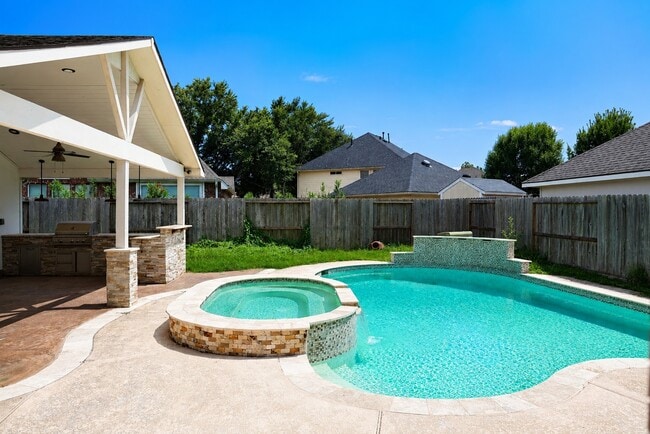 Building Photo - 3906 Lakeridge Canyon Dr